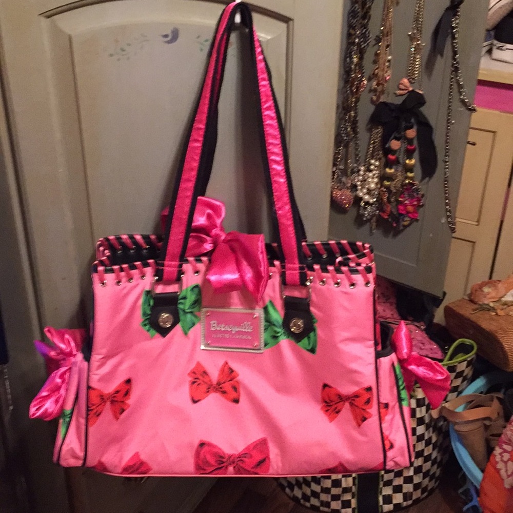 Betseyville A-FRICKING-DORABLE bag😆 11 x 17 x 6